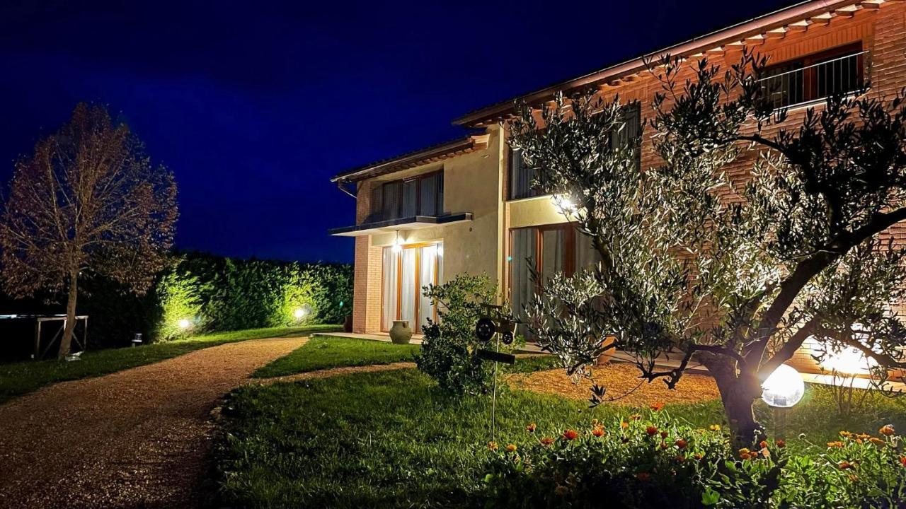 Agriturismo La Corte Del Sole 锡耶纳 外观 照片